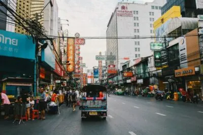 bangkok-straat-tuktuk-bewoners