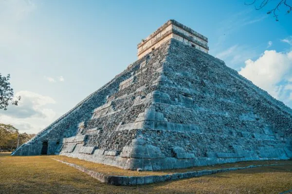 chichen-itza-zonsopkomst-dichtbij