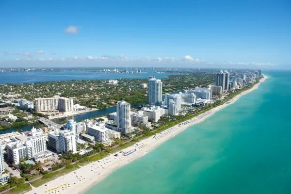 miami-strand-en-stad