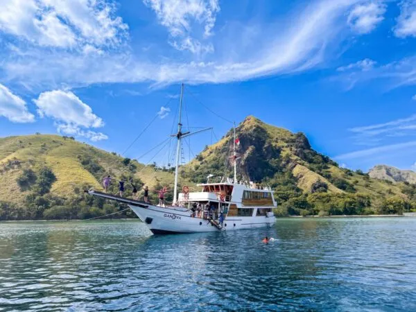 Indonesië prive cruise komodo boot