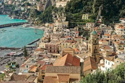 Amalfi Italie Stad Gebouwen Water Geel