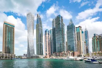 Dubai Hoge Gebouwen Boten Ervoor Haven