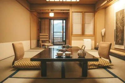 Japan Ryokan Eettafel Stoelen Op De Grond