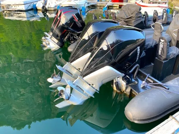 Bahamas Rib Boot Op Het Water