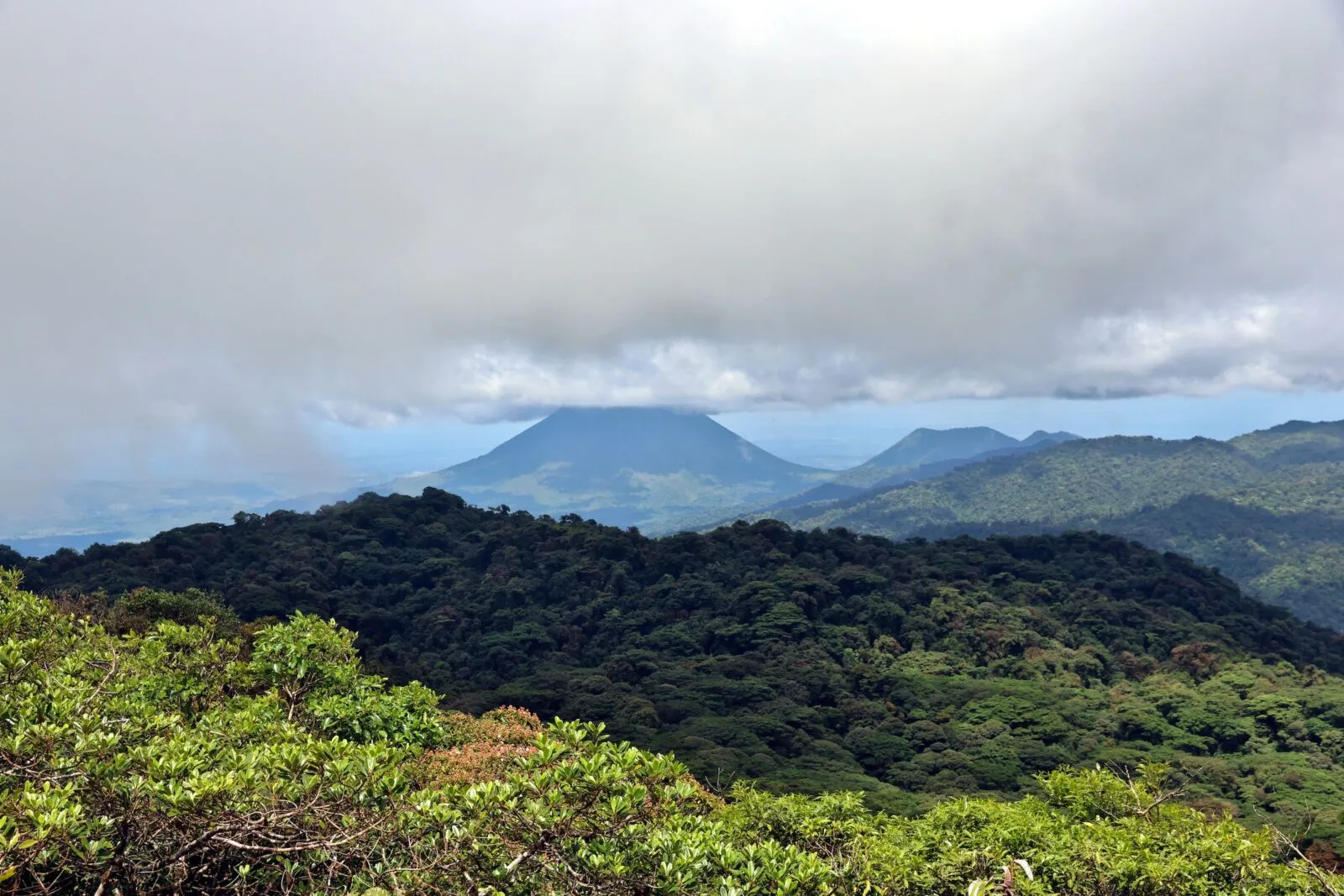 Costa Rica Monteverde vulkaan uitzicht
