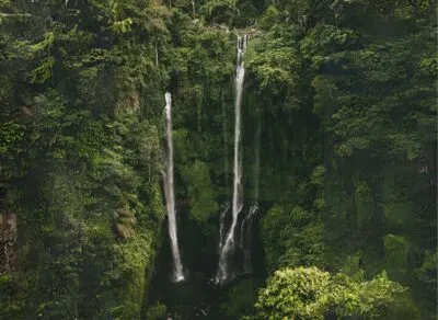 Sekumpul watervallen op Bali, Indonesië
