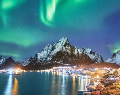 Lofoten met noorderlicht in Noorwegen