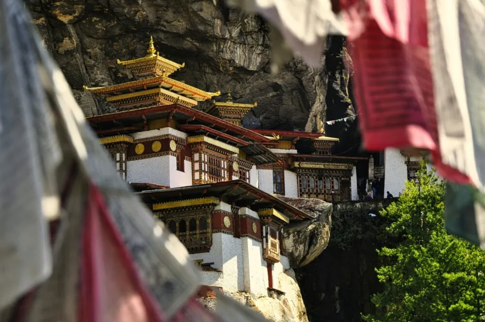 Klooster op berg in Bhutan
