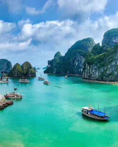 Blauwe baai in Ha Long Bay in Vietnam