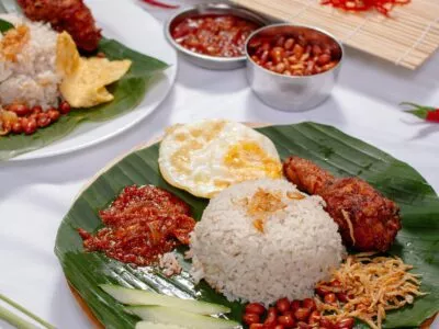 Nasi Lemak eten in Maleisië