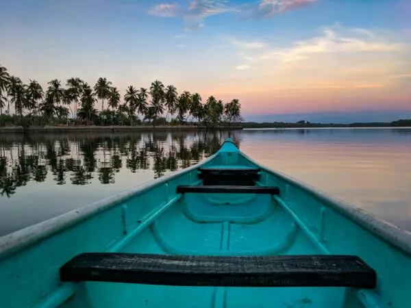 Kano in Gal Oya National Park