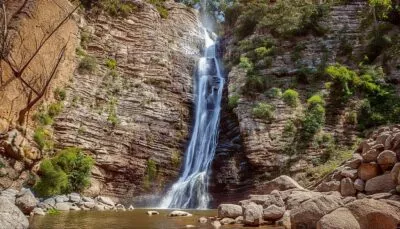 Rust en Vrede Waterval bij Oudtshoorn, Zuid-Afrika.