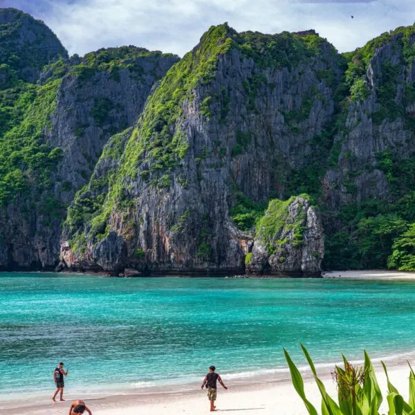 Stranden van Koh Phi Phi in Thailand.
