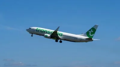 Vliegtuig van Transavia in de lucht
