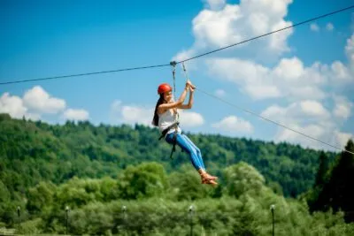 Sri Lanka Vrouw Zipline Lachend