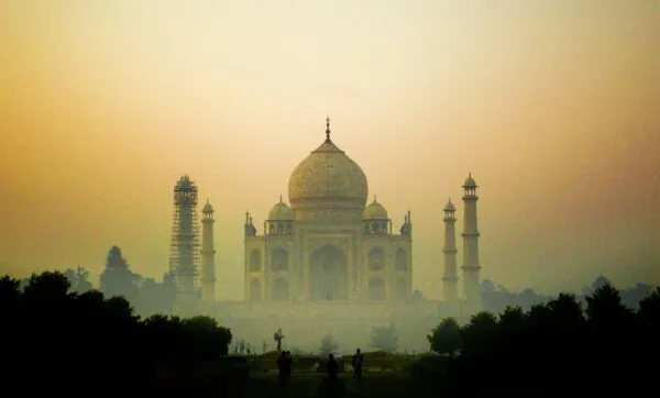 India Taj Mahal Zonsondergang Moskee Scaled